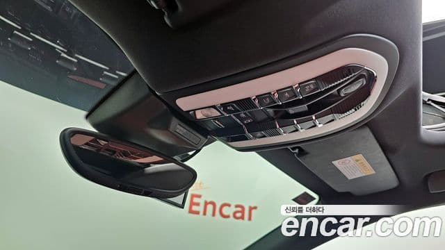 Porsche Macan 2018 — Фото 17/20