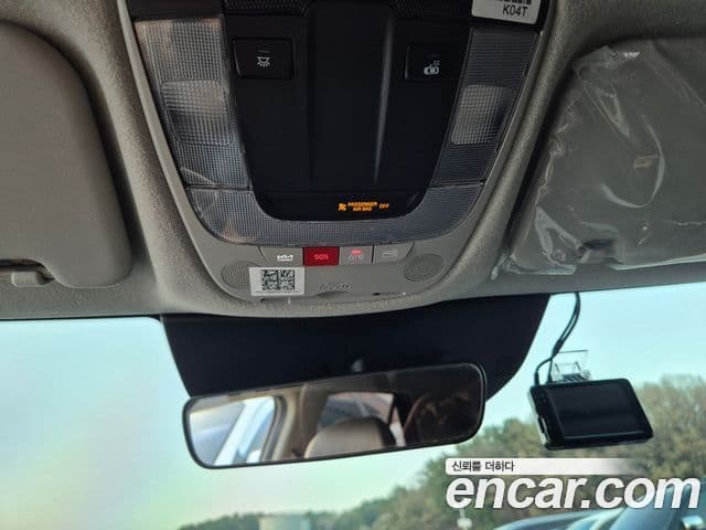 Kia Niro 2022 — Фото 17/20