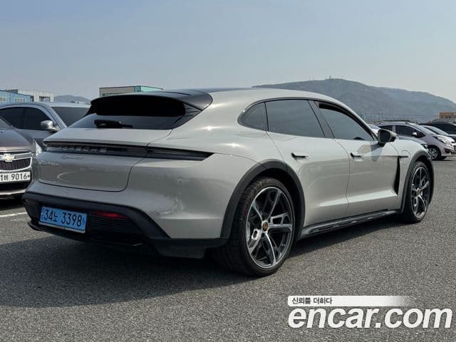 Porsche Taycan 2024 — Photo 20/20