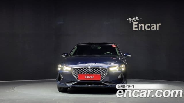 Genesis G70 2019 — Photo 9/20