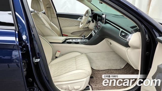 Genesis G70 2019 — Photo 7/20
