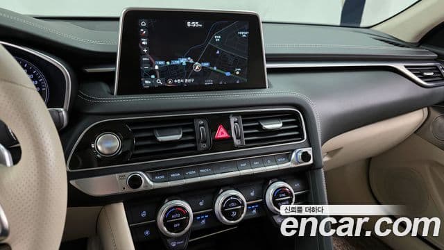 Genesis G70 2019 — Photo 12/20