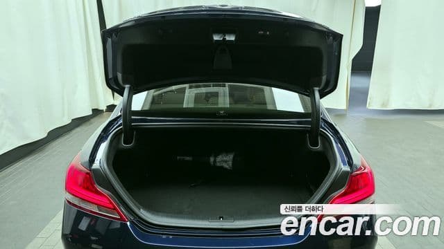 Genesis G70 2019 — Photo 4/20