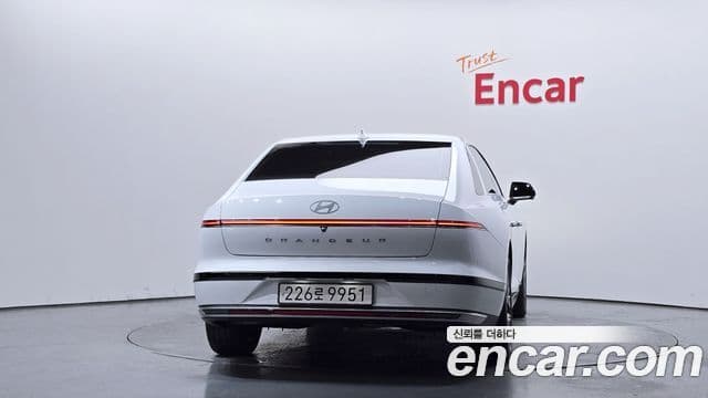 Hyundai Grandeur 2023 — Şəkil 4/20