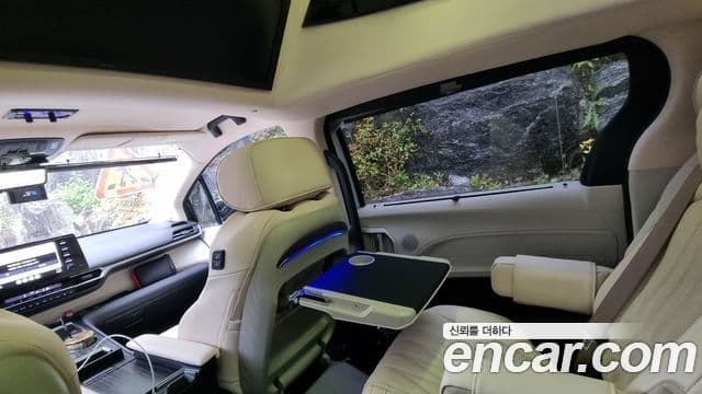 Toyota Sienna 2021 — Şəkil 10/16