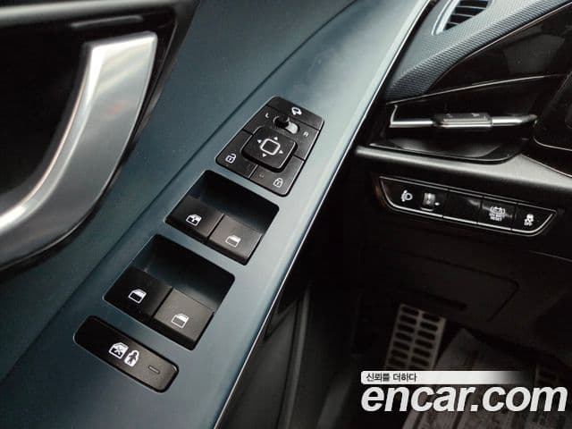 Kia Niro 2022 — Şəkil 16/20