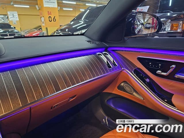 Mercedes-Benz S-Class 2023 — ფოტო 18/20