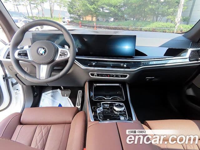 BMW X5 2025 — ფოტო 8/20