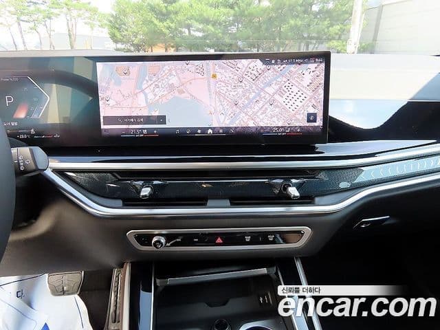 BMW X5 2025 — ფოტო 15/20