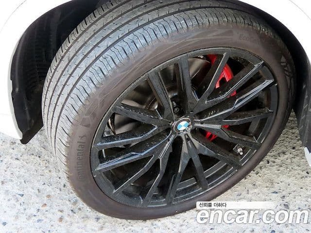 BMW X5 2025 — ფოტო 17/20