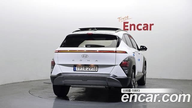 Hyundai Kona Hybrid 2024 — Photo 8/20