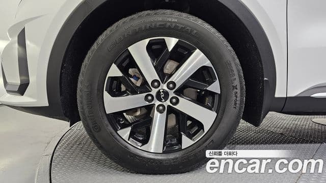 Kia Sorento 2023 — Şəkil 4/20
