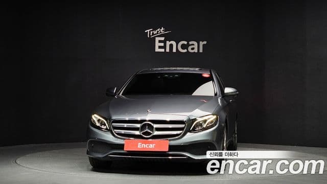 Mercedes-Benz E-Class 2019 — ფოტო 3/20