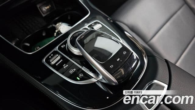 Mercedes-Benz E-Class 2019 — ფოტო 9/20