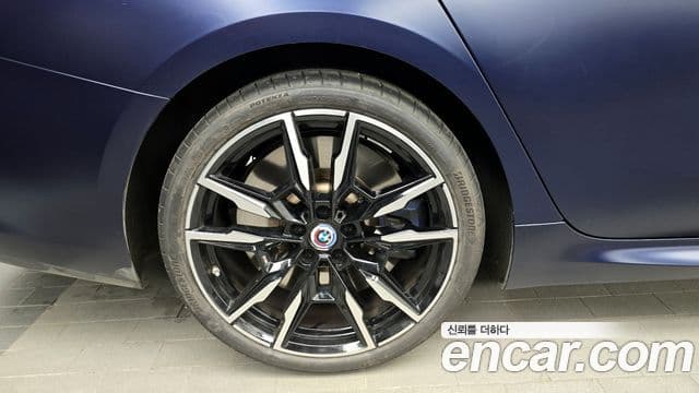 BMW 8 Series 2022 — ფოტო 5/20