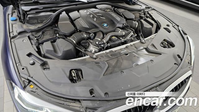 BMW 8 Series 2022 — ფოტო 6/20