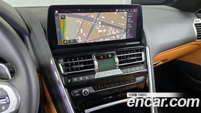 BMW 8 Series 2022 — ფოტო 14/20