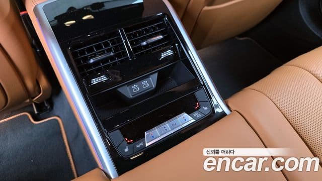 BMW 8 Series 2022 — ფოტო 19/20