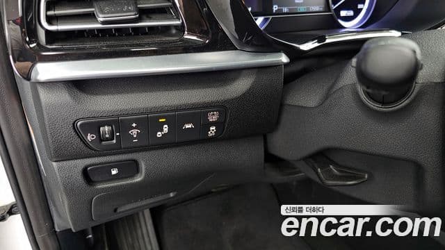 Kia Niro 2021 — Şəkil 14/20