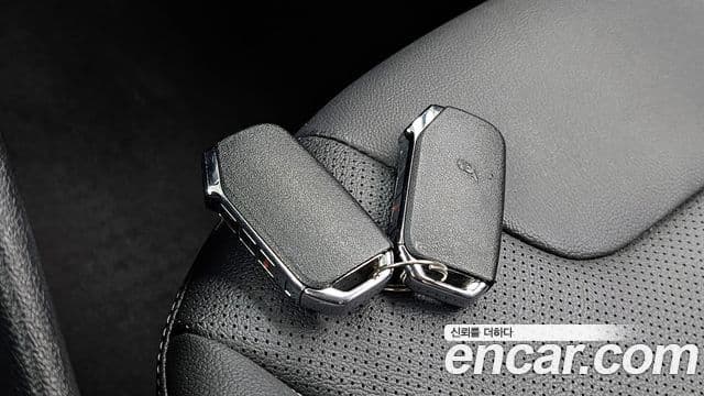 Kia Niro 2021 — Şəkil 4/33