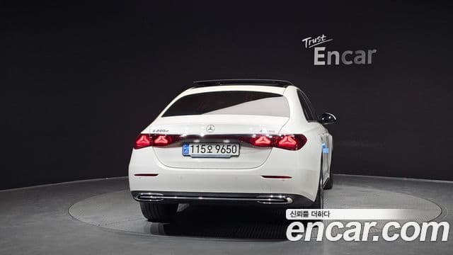 Mercedes-Benz E-Class 2024 — Şəkil 4/20