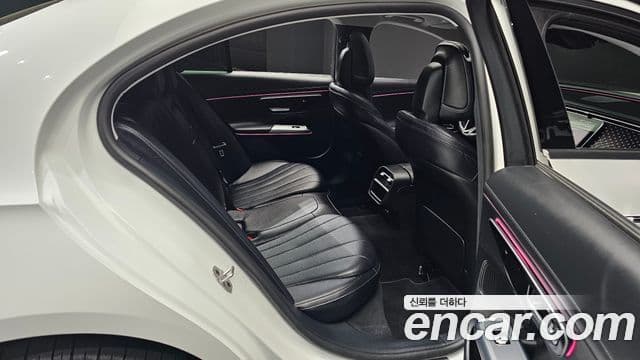 Mercedes-Benz E-Class 2024 — Şəkil 12/20