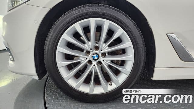 BMW 5 Series 2020 — Şəkil 5/20