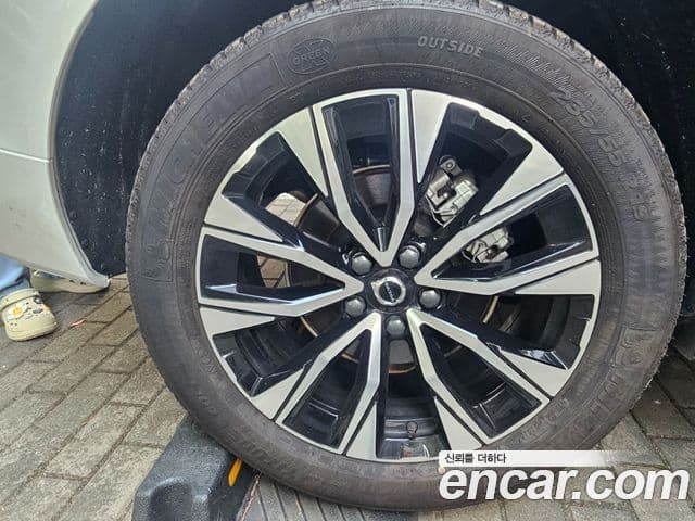 Volvo XC60 2024 — фото 4 из 20