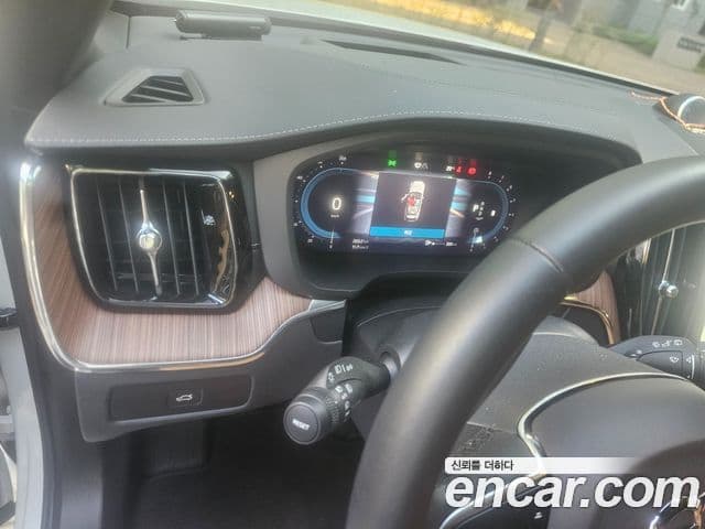 Volvo XC60 2024 — фото 5 из 20
