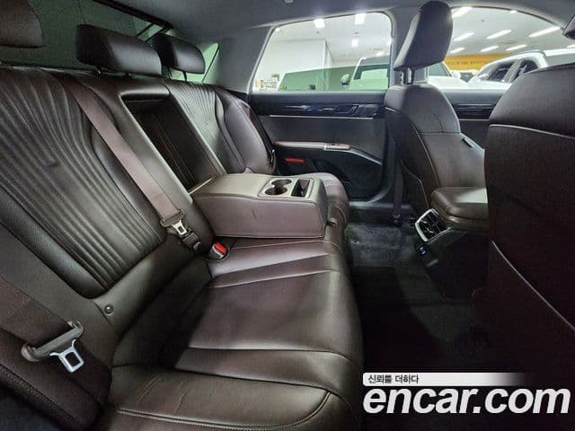 Hyundai Grandeur 2022 — ფოტო 17/20