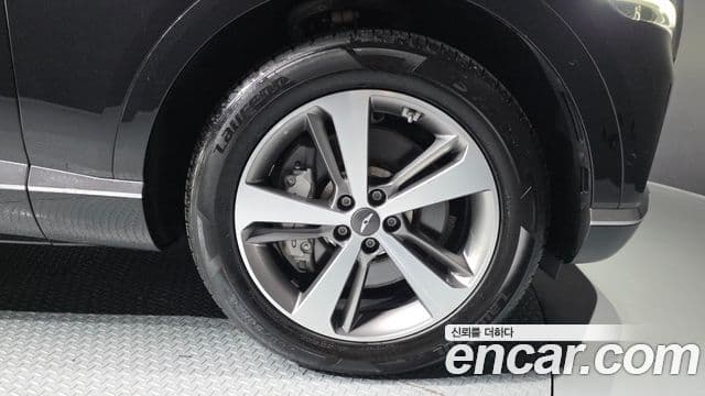 Genesis GV80 2021 — Photo 6/33