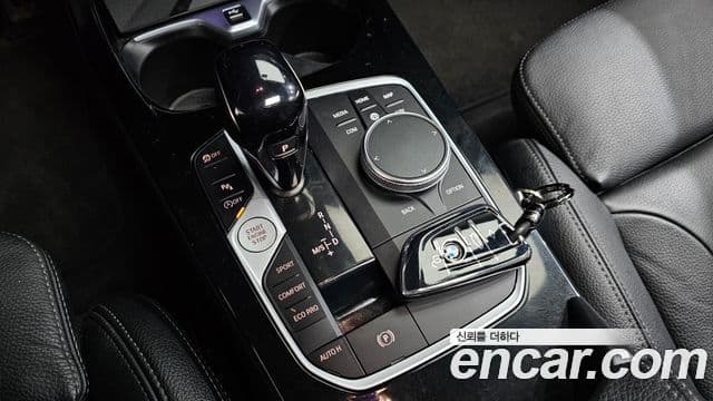 BMW 1 Series 2022 — ფოტო 15/36