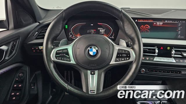 BMW 1 Series 2022 — ფოტო 25/36