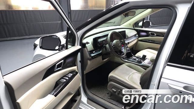 Kia Carnival 2021 — Photo 11/20