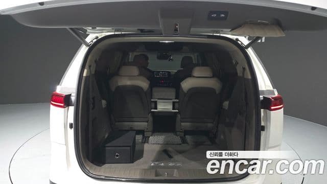 Kia Carnival 2021 — Photo 5/20