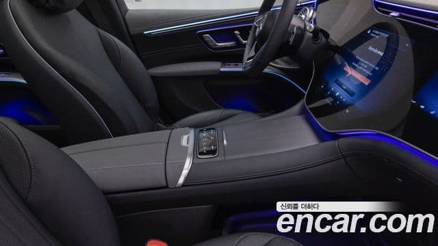 Mercedes-Benz EQS SUV 2024 — Şəkil 8/20