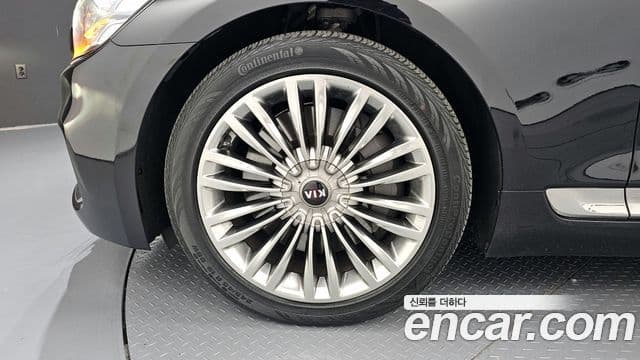 Kia The K9 2020 — ფოტო 5/20