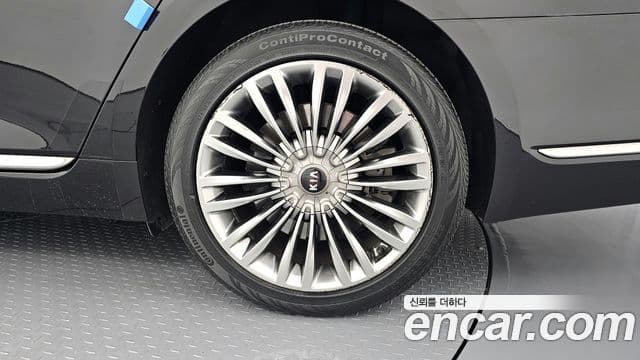 Kia The K9 2020 — Photo 32/36