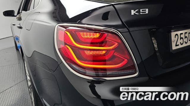 Kia The K9 2020 — Photo 10/36