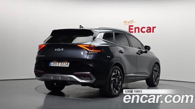 Kia Sportage 2021 — ფოტო 2/20