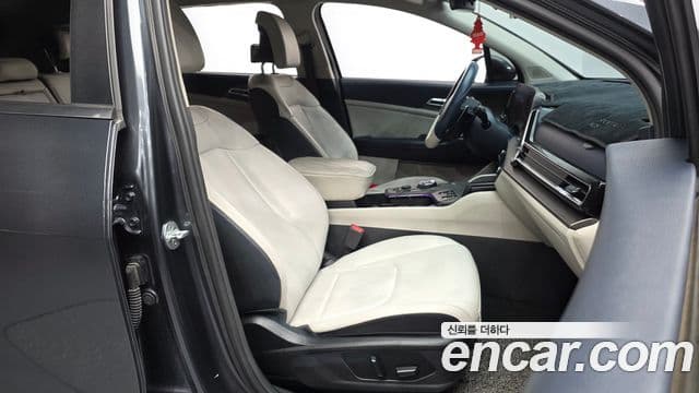 Kia Sportage 2021 — ფოტო 11/20