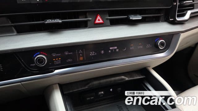 Kia Sportage 2021 — ფოტო 17/20