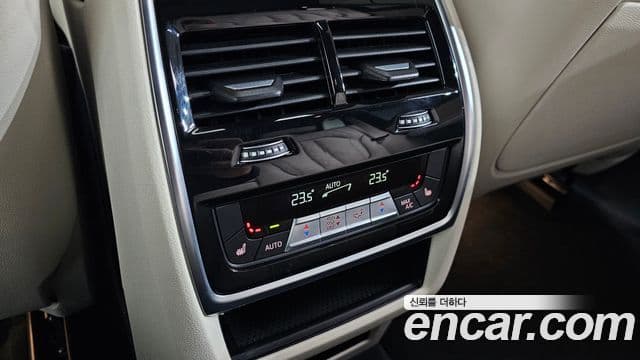 BMW X5 2025 — ფოტო 17/20