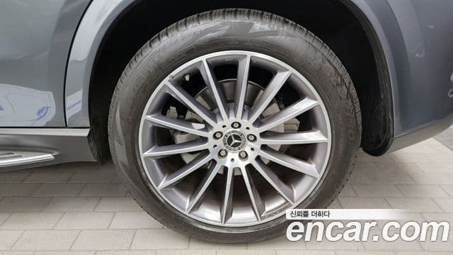 Mercedes-Benz GLE-Class 2025 — ფოტო 34/34