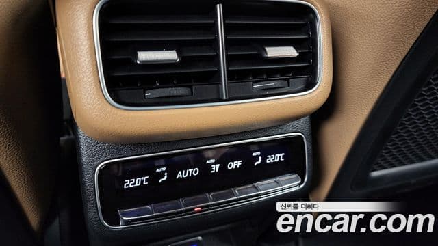 Mercedes-Benz GLE-Class 2025 — ფოტო 29/34