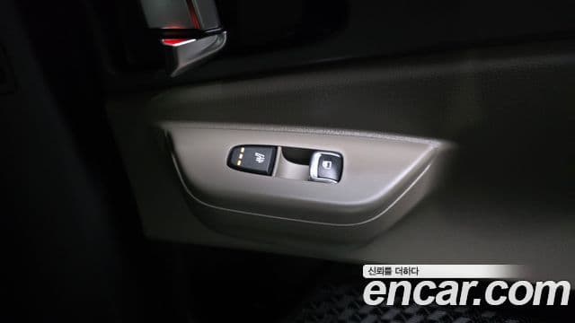 Kia Carnival 2025 — ფოტო 19/20