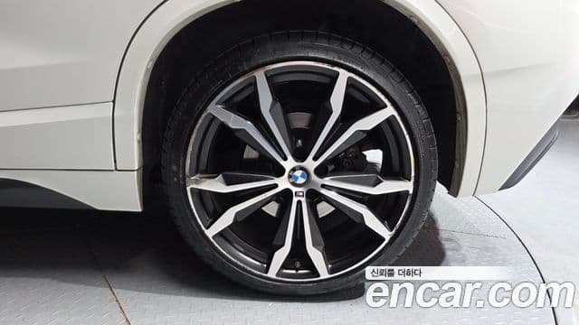 BMW X2 2023 — ფოტო 16/20