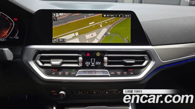 BMW 3 Series 2019 — Фото 17/20