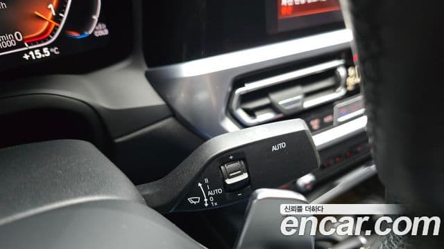 BMW 3 Series 2019 — ფოტო 5/30