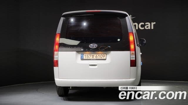 Hyundai Staria 2022 — ფოტო 4/20